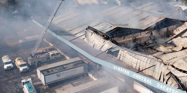 Ocultan impacto del incendio en almacenes de Bienestar