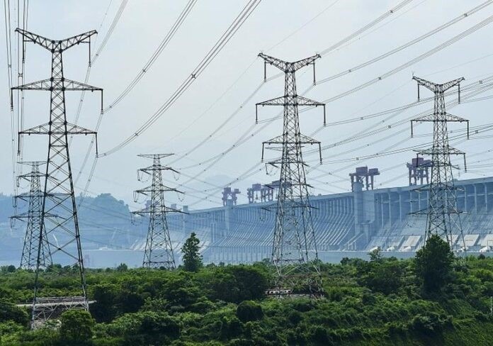 Calor amenaza el sistema eléctrico nacional con apagones