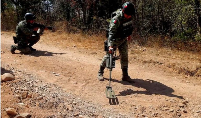 Defensa localiza y desactiva minas terrestres al sur de Zacatecas