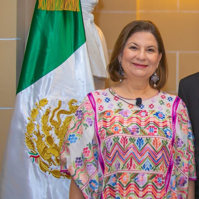 Rocha Moya: remolino que engulle todo en la relación México-EU