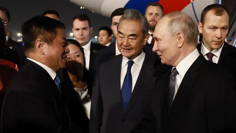 Putin refuerza eje con China tras visita de Trump
