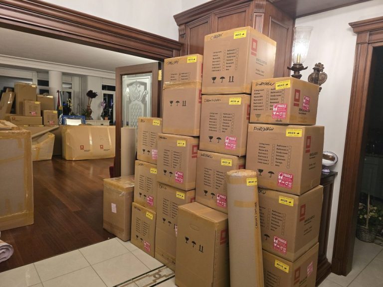 SRE derrocha 73 millones en mudanzas de familiares y diplomáticos de Morena