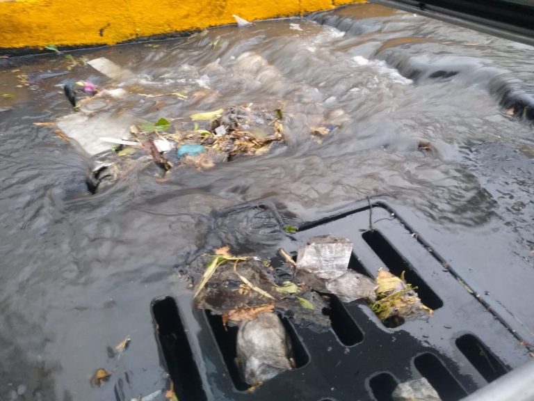 Basura en drenajes aumentó 34 mil toneladas en un año: Conagua