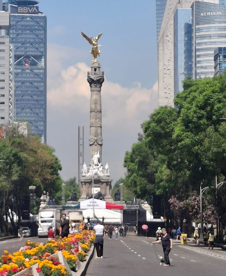 Todo se encuentra listo en el Àngel de la Independencia previo al encuentro Mèxico-Corea del Sur