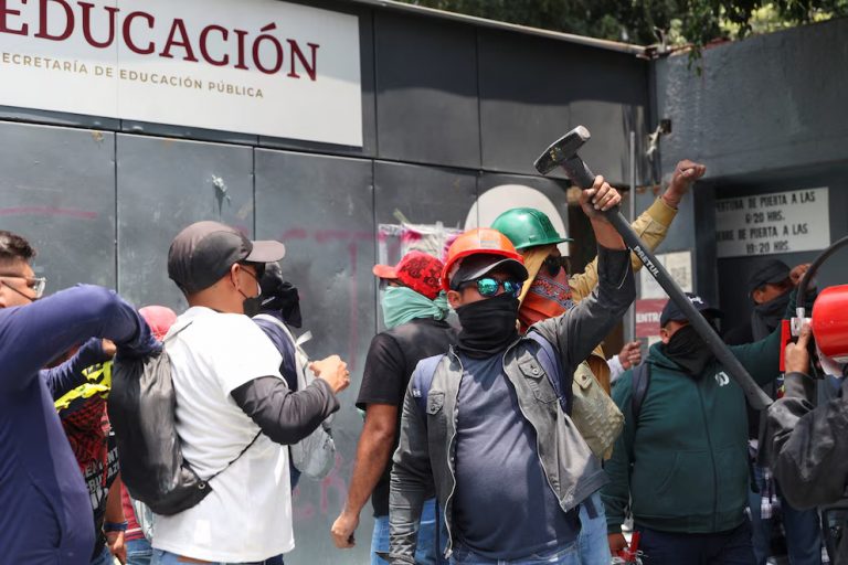 CNTE amenaza con llegar al Estadio CdMx durante el Mundial