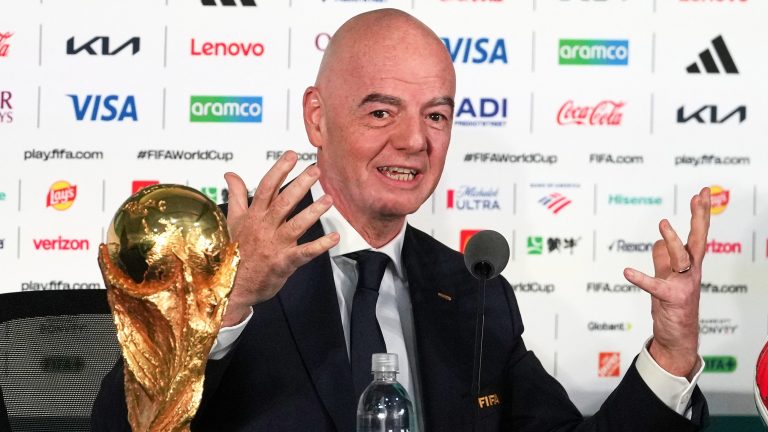 FIFA asfixia a aficionados mexicanos en el Mundial 2026
