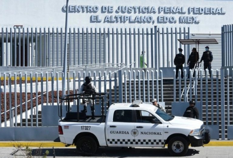 Sentencian a 27 años a José Oscar Valdez Ramírez, ex titular de la Unidad de Delitos Fiscales y Financieros de la FGR