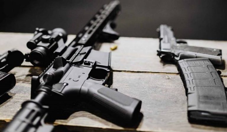 EU incauta 17 veces menos armas que México