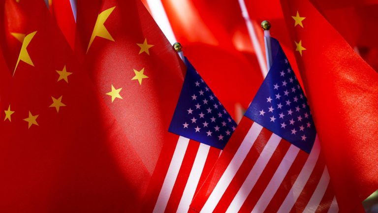 China eleva el tono ante Washington por nuevas barreras comerciales en materia tecnológica