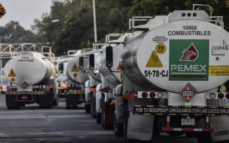 Pemex y privados negocian ajustes a contratos mixtos