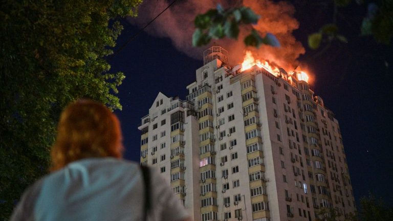 Rusia ataca Kiev y deja 20 muertos