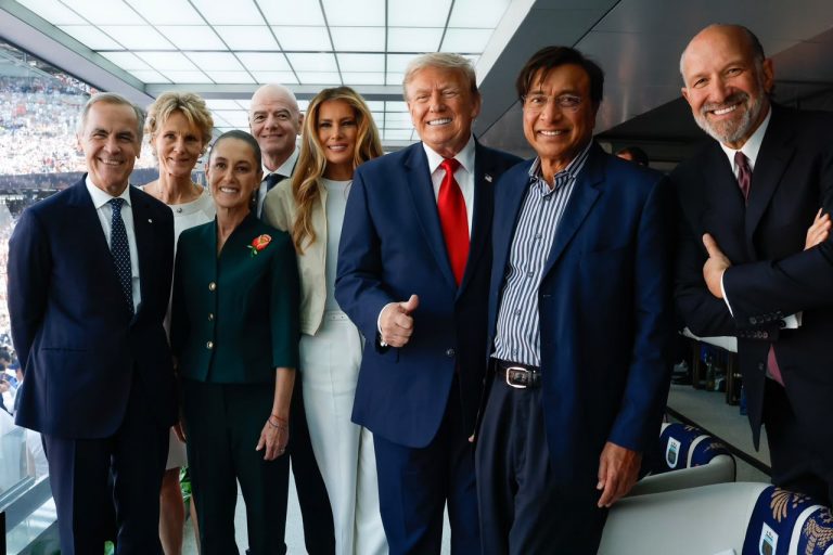 Claudia Sheinbaum aparece junto a Donald Trump para presenciar la final España vs Argentina del Mundial 2026