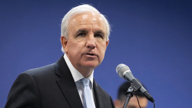 Señalan en EU a Sheinbaum de socavar política de Trump hacia Cuba