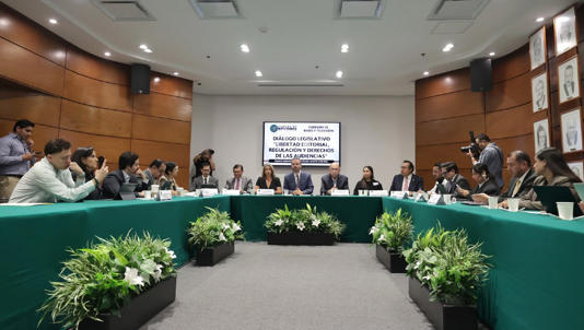 Ante fuerte oposición, CRT prevé ajustes a lineamientos de audiencias