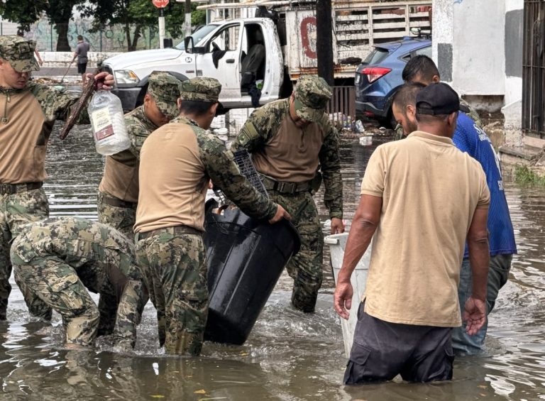 Activan Plan Marina en Mazatlan en su fase de auxilio, por fuertes lluvias