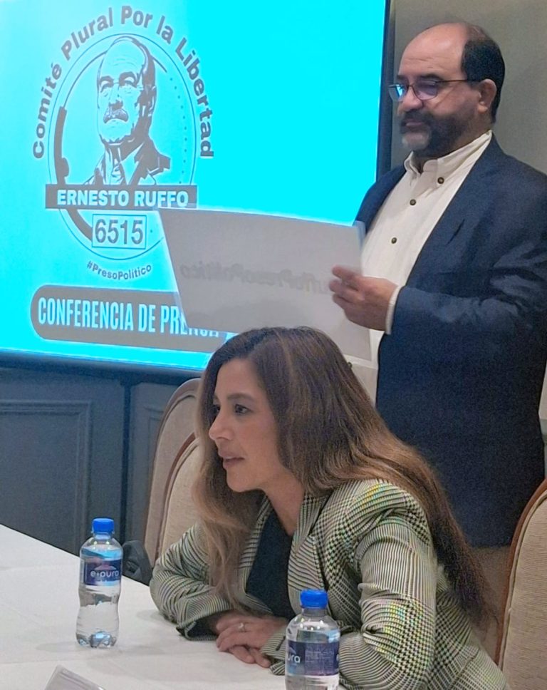 Hija de Ruffo Appel; acusa falta de confianza en el proceso por huachicol fiscal, presenta comité por la libertad de su padre