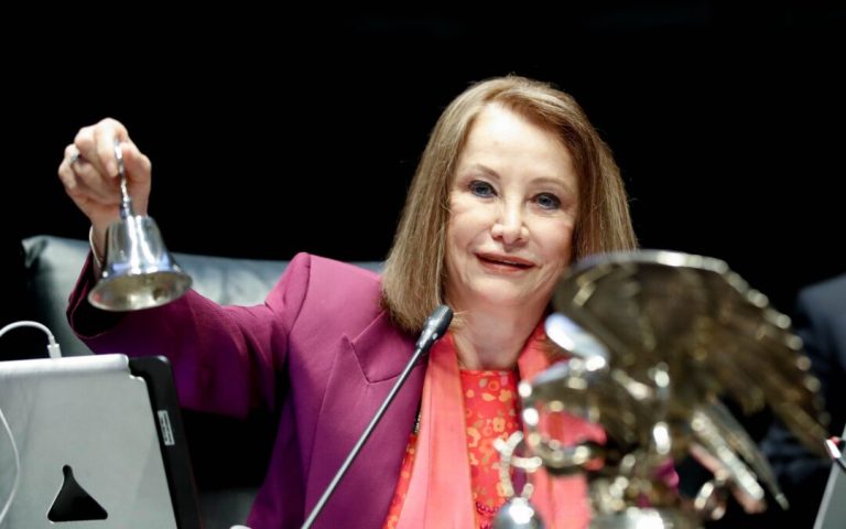 Laura Itzel Castillo anuncia hospitalización tras sufrir fractura