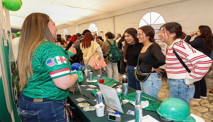 UAEMéx acerca oportunidades laborales a estudiantes y egresados
