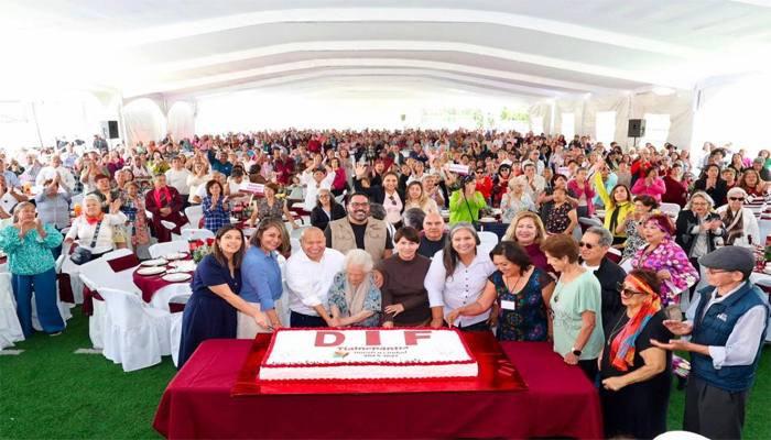 Encabeza Raciel Pérez celebración del 19 Aniversario de la casa de día Emma Godoy