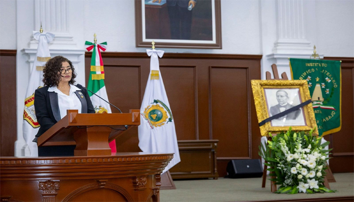 Legado de Juárez inspira la ruta para consolidar una UAEMéx estatal, pública y autónoma: Patricia Zarza
