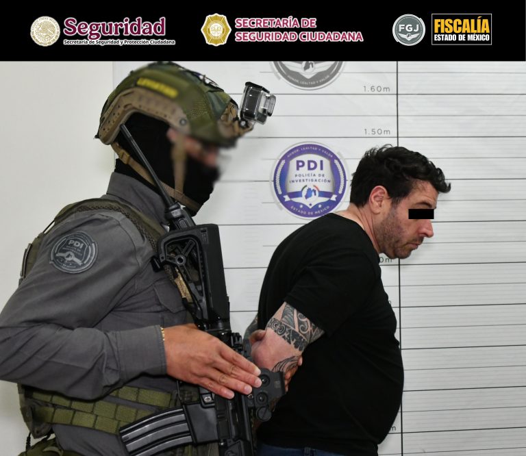 Trasladan a Diego Sebastián «N» y Gerardo «N» al penal de Barrientos por el multihomicidio de Atizapán