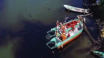 Derrame en río Pánuco, frente a Pemex, afecta a pescadores