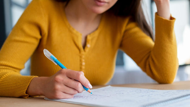 México: 40% de jóvenes no terminan prepa