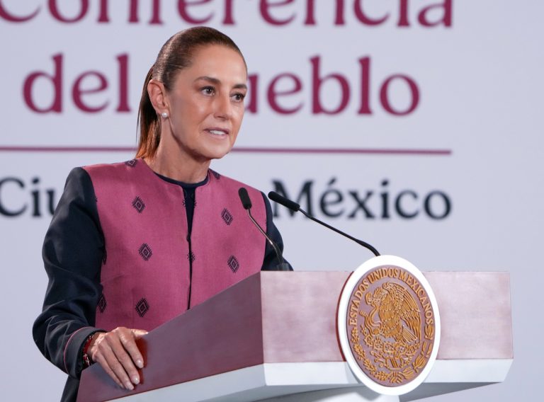 Sheinbaum reconoce fallas en IMSS Bienestar tras desabasto; en Veracruz y muerte de cinco bebés, en Durango