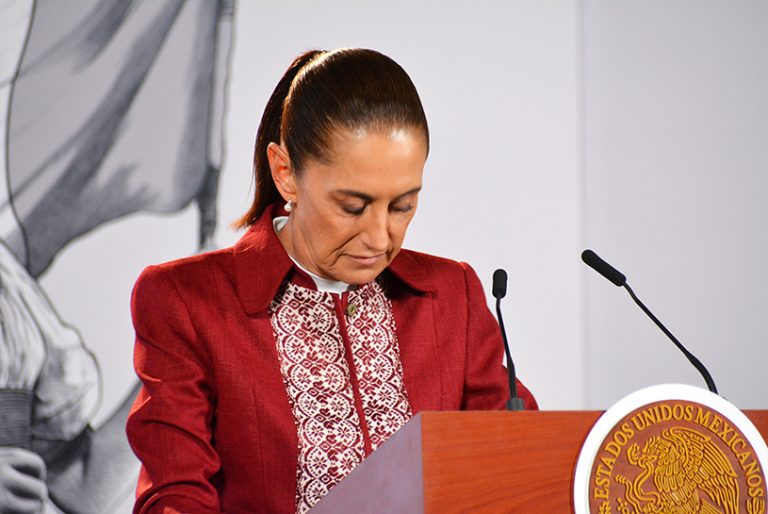 Sheinbaum critica el examen PISA; justifica los malos resultados