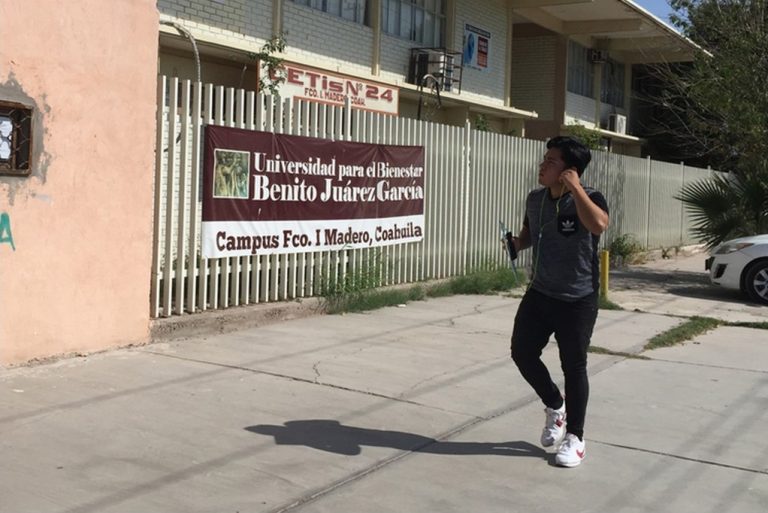 Estudiantes, miran con desdén a las Universidades del Bienestar