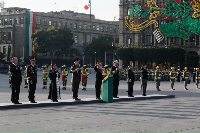 CSP encabeza ceremonia en Zócalo por víctimas de terremotos en 1985 y 2017