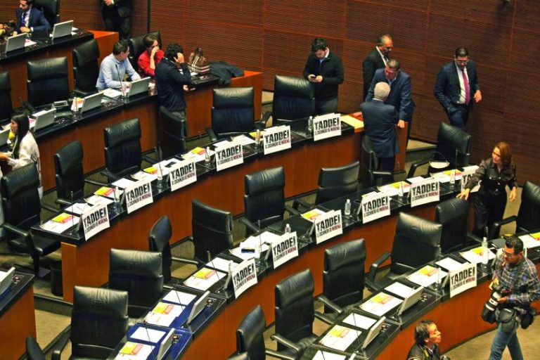 Senado busca quitar superpoderes en INE