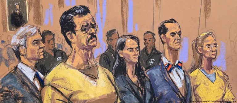 EE. UU. suma el cargo de tortura contra Maduro y Cilia Flores