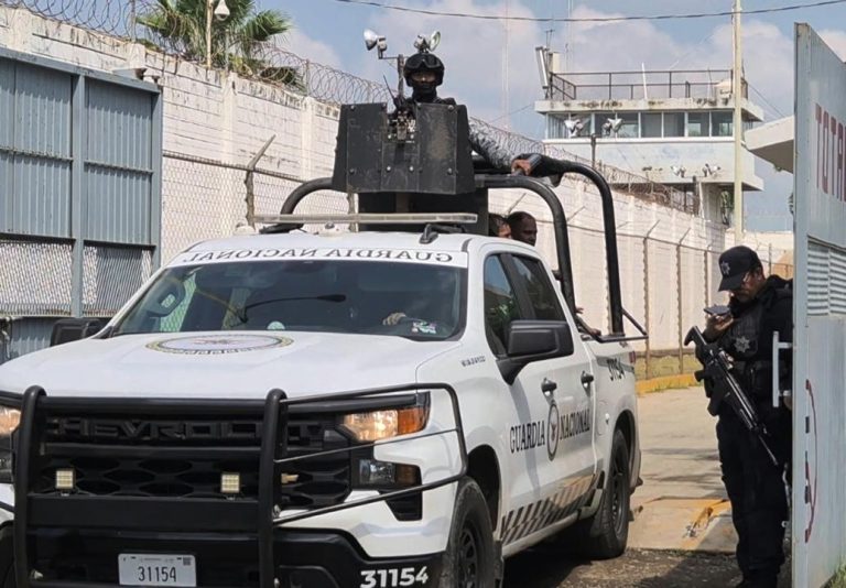 Trasladan a 49 reos de los penales Aguaruto y El Castillo hacia otras cárceles del país