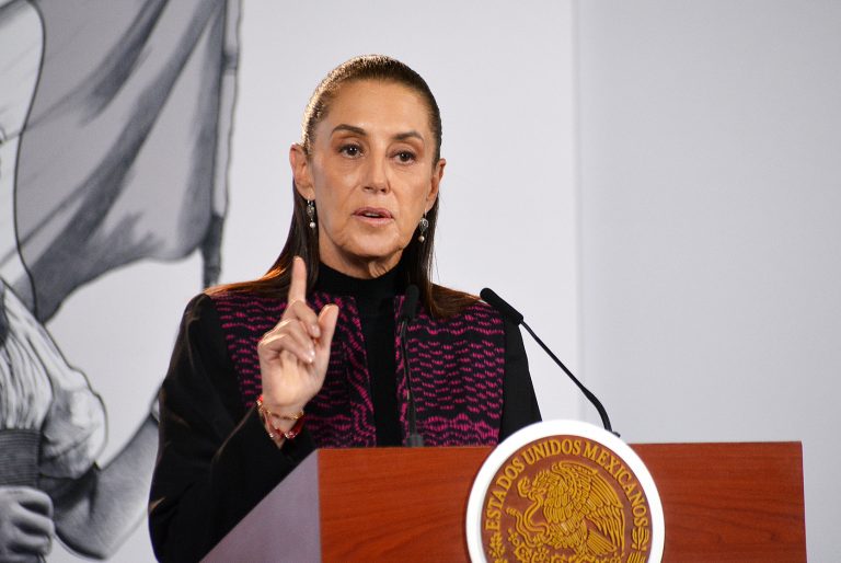 “No está en duda la permanencia de Zoé”: Sheinbaum