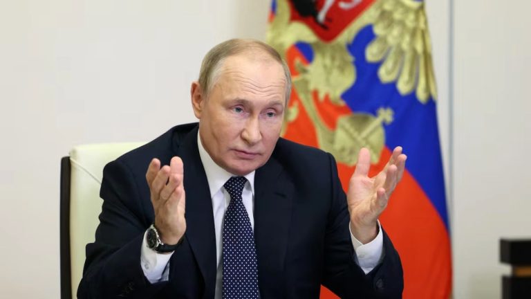 Moscú ordena a extranjeros salir de Kiev y promete más bombardeos
