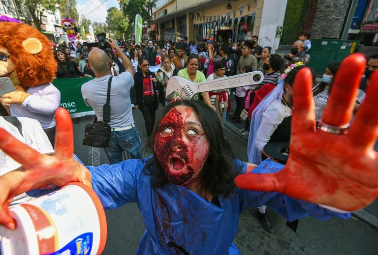 Guerra de narcos en Sinaloa provoca prohibición de disfraces de Halloween