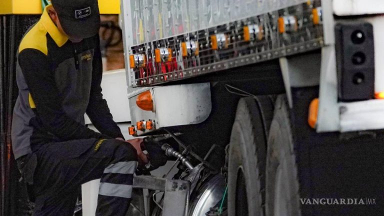 Subsidio adicional al combustible llegó a 135 mil 500 mdp